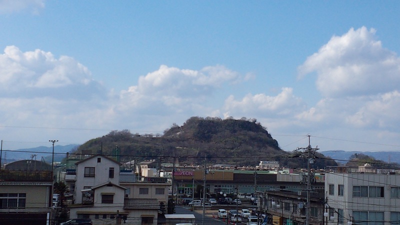 亀島山